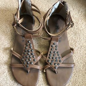 MUDD sandals